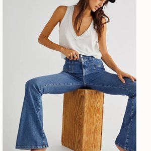 Free People -  WE THE FREE JAYDE SUPER HIGH WAIST FLARE JEANS - RETRO - 26
